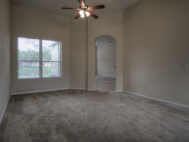 Foto del edificio - 6327 Witherington Lake Ct