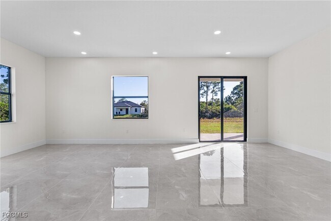 Foto del edificio - 1134 Cummings St E