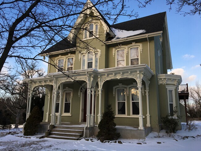 Foto del edificio - 3233 Bingen Rd