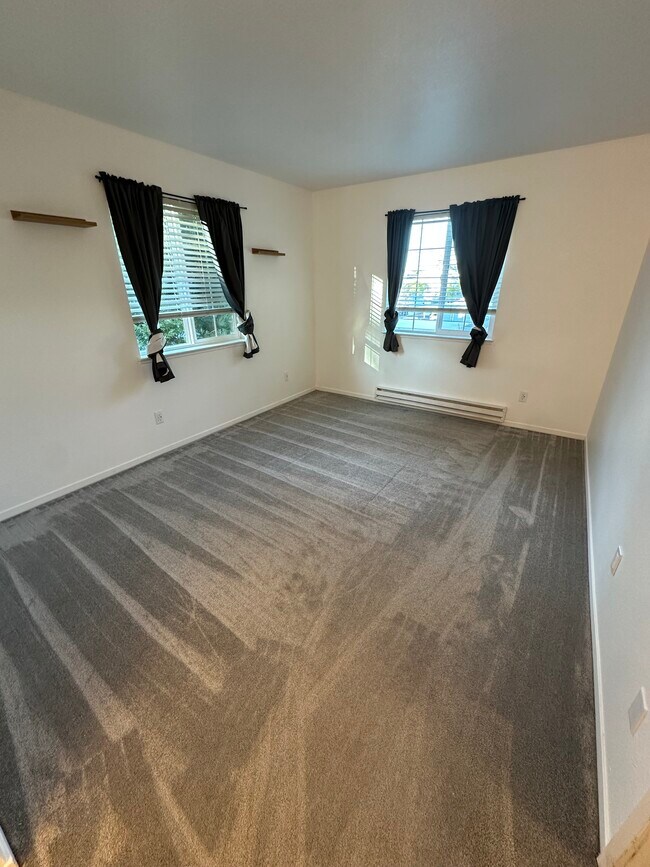 Building Photo - 357 Lighthouse Dr