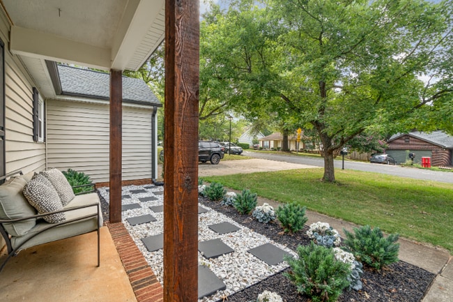 Foto del edificio - 2812 Olde Whitehall Rd