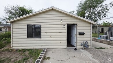 Building Photo - 428 Navajo St