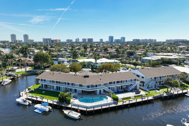 Foto del edificio - Pompano Harbor Apartments