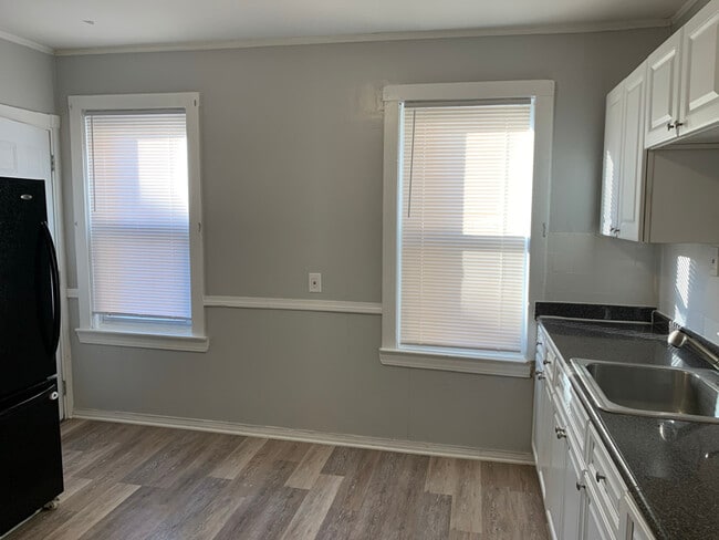 Photo - 19 Topliff St Apartment