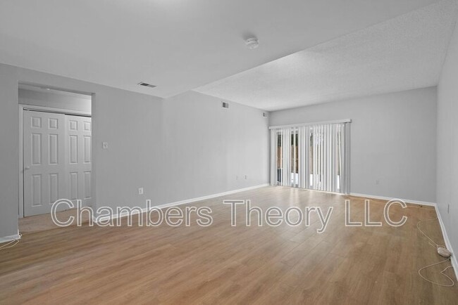 Building Photo - 538 Brummel Ct NW