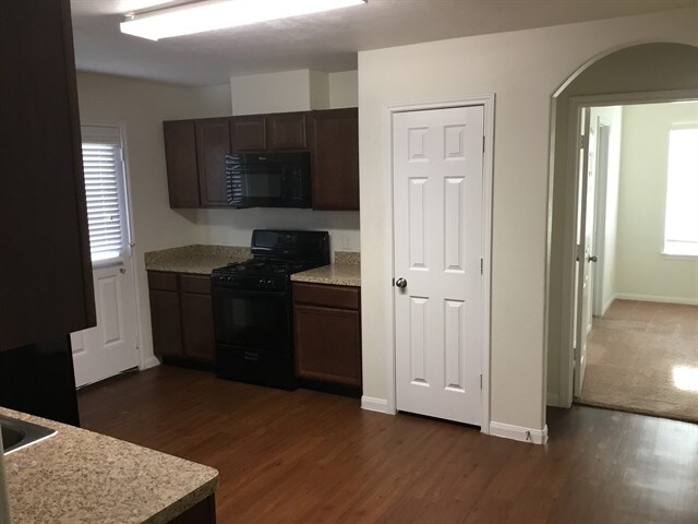 Foto del edificio - 22371 Queenbury Hills Dr