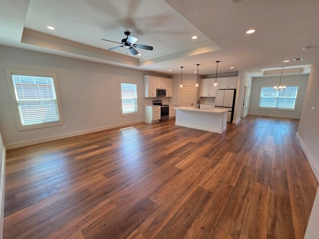 Building Photo - 1821 Lubbock Rd