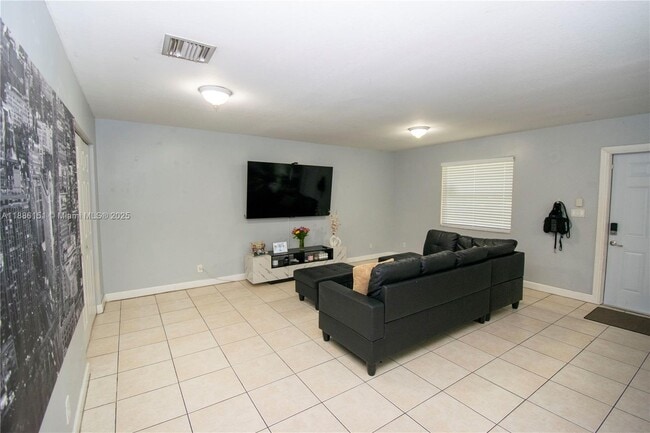 Foto del edificio - 2317 Liberty St