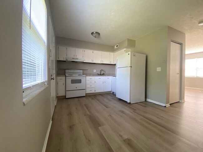 Building Photo - 2 bedroom townhome in Dublin Schools