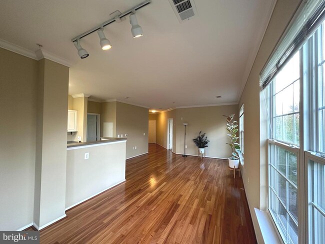 Building Photo - 3015 Nicosh Cir