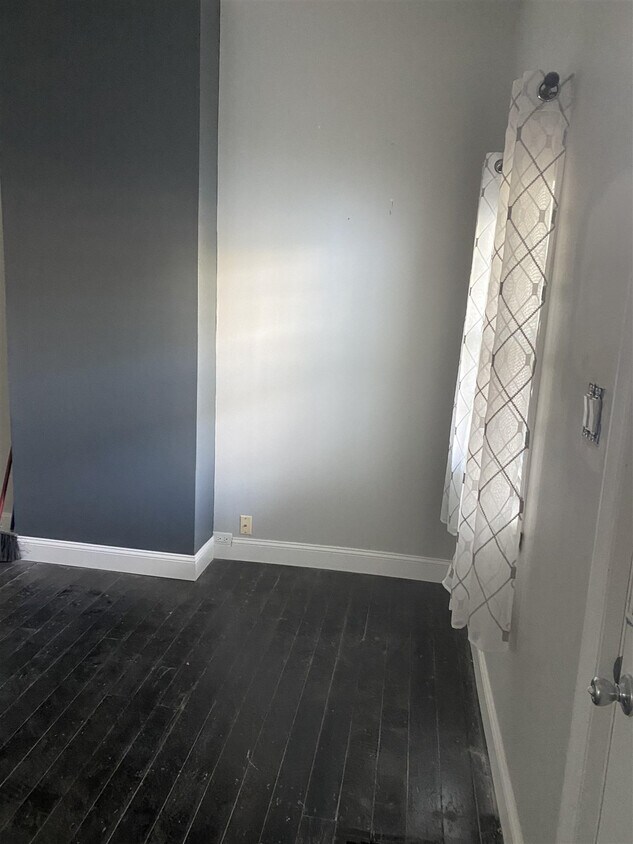 Foto principal - 166 O Fallon Ave