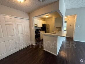 Building Photo - 3858 Bay Club Cir