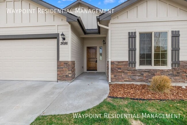 Building Photo - 2686 Vallin Ave N