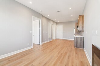 Building Photo - Cityscape Star