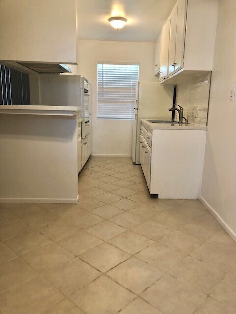 Foto del edificio - 10144 Culver Blvd