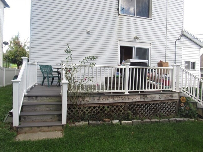 Building Photo - 40 Ames St