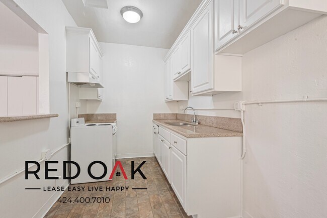Foto del edificio - ~1 Month FREE~ Incredible Studio with Load...