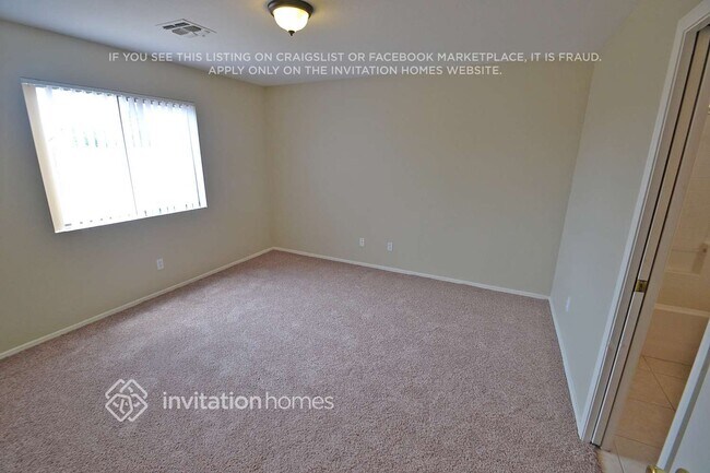 Building Photo - 6225 W Warner St