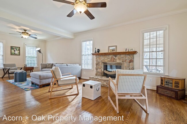 Building Photo - 4 br, 3.5 bath House - 303 Hardscrabble Drive