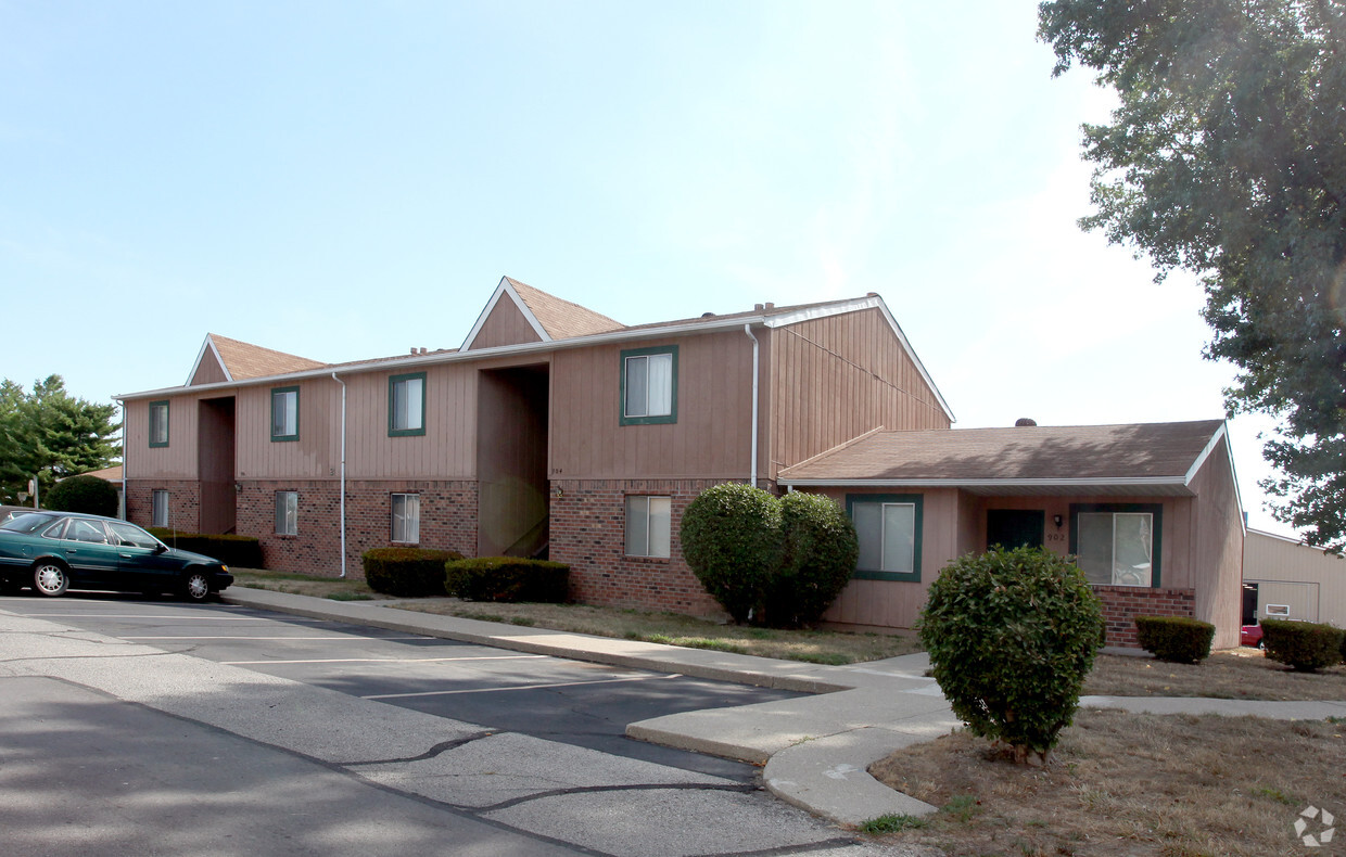 Foto del edificio - Heather Heights Apartments