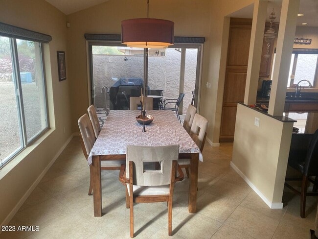 Foto del edificio - 6350 N 78th St