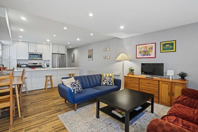 Photo - 419 Newton Pl NW Apartment