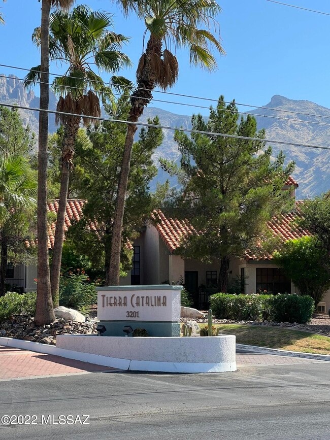 Building Photo - 6451 N Tierra De Las Catalinas