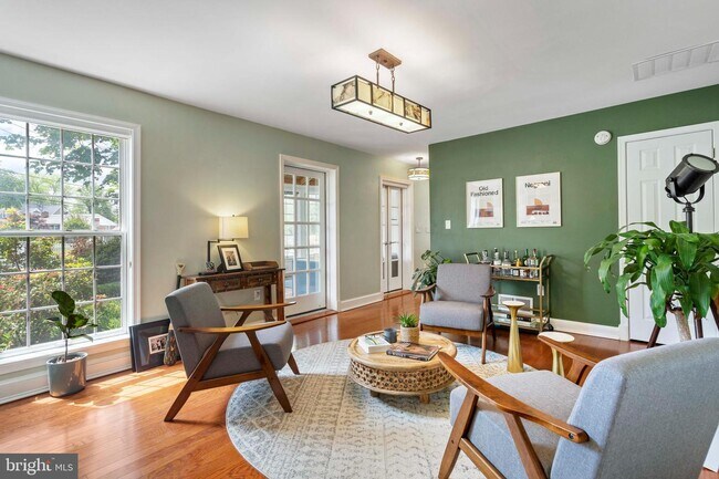 Foto del edificio - 9420 Old Georgetown Rd