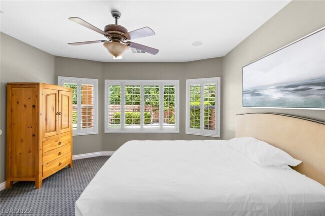 Foto del edificio - 3552 Ridge Meadow St