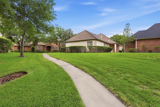 Building Photo - 59 Champion Villa Dr