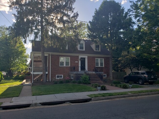 outside view of the triplex - 1700 Dewitt Ave Apartments