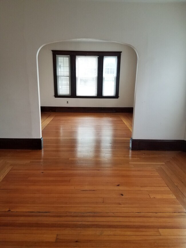 Foto del edificio - 219 Kendrick Ave