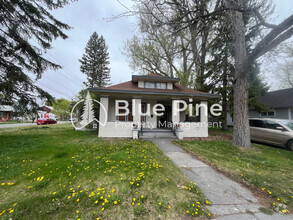 Building Photo - 284 S Ridge Ave