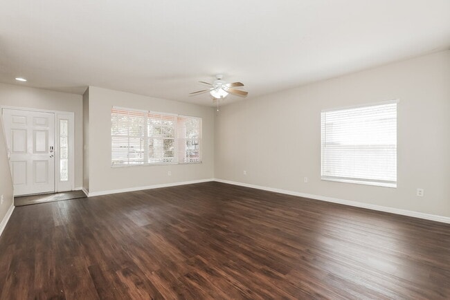 Building Photo - 11116 Newbridge Dr