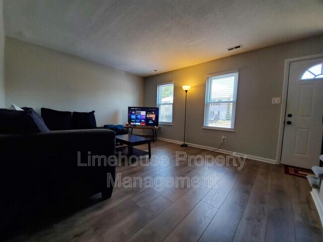 Foto del edificio - 2138 Kimball Cir