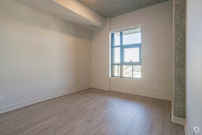 K-1 Suite - Bedroom - Fourth Street Lofts (4SL)