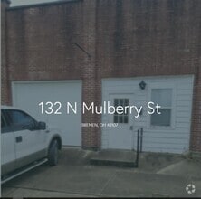 Building Photo - 132 N Mulberry St