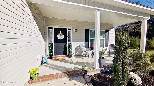 Building Photo - 1003 Marston Dr
