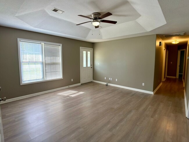 Building Photo - 3 Bed, 2 Bath Home with Fenced Backyard and 2-Car Garage in Brookland