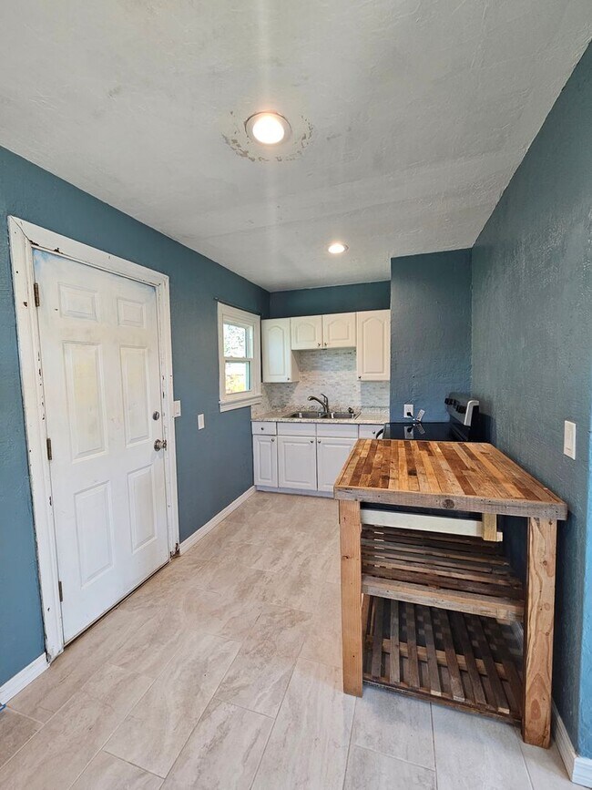 Foto del edificio - (1) Bed/(1) Bath in Core Norman Avail NOW!