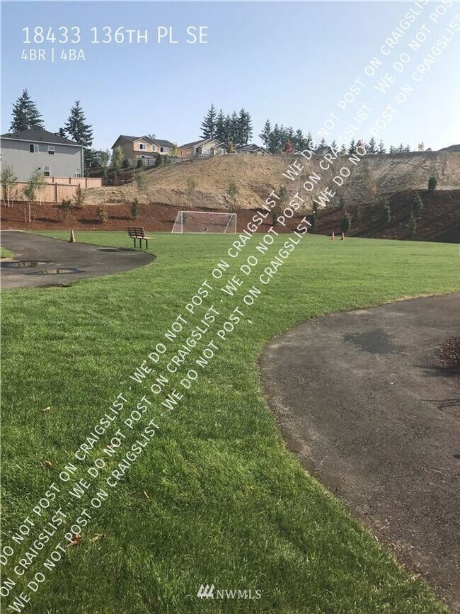 Foto del edificio - Beautiful Renton 4 Bed 3.5 Bath Home!