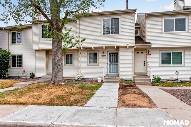 Building Photo - 4239 S Mobile Cir