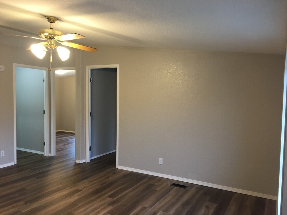 Foto principal - 14910 Red Delicious St