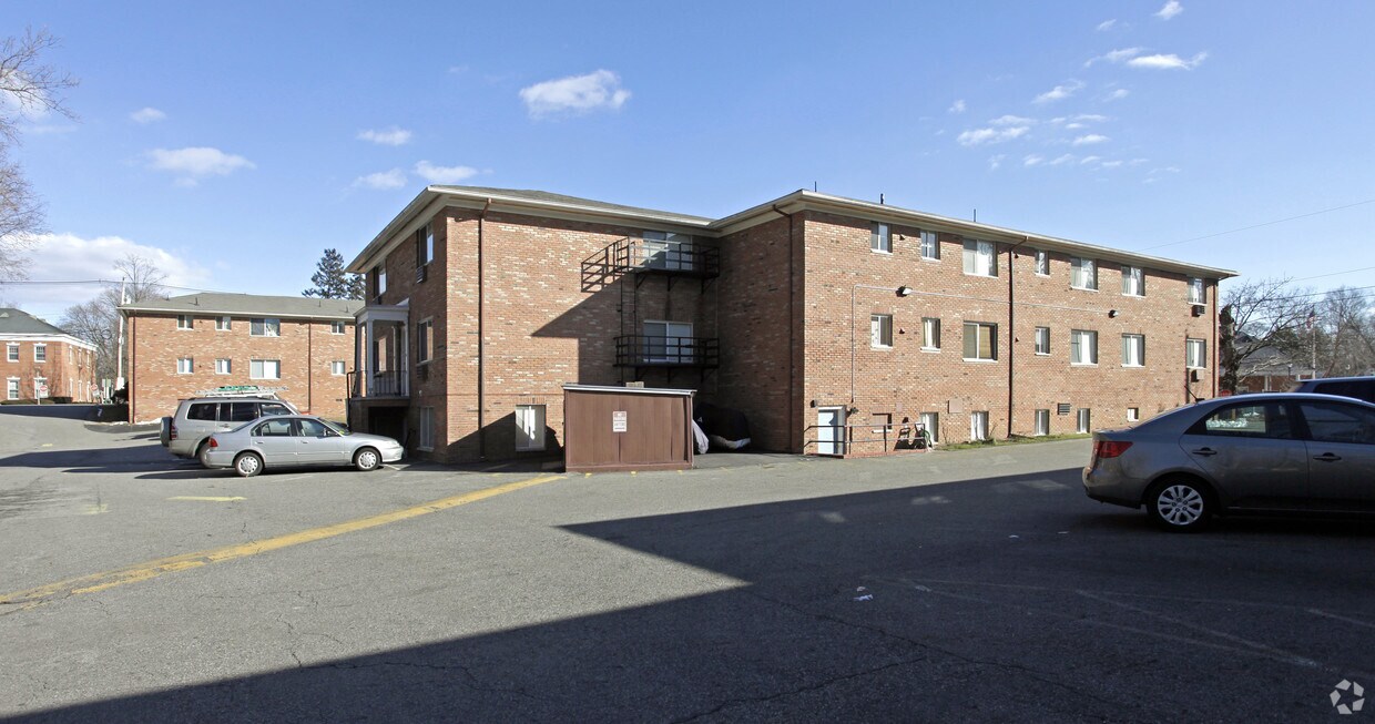 Foto del edificio - Edgewater Terrace Apartments