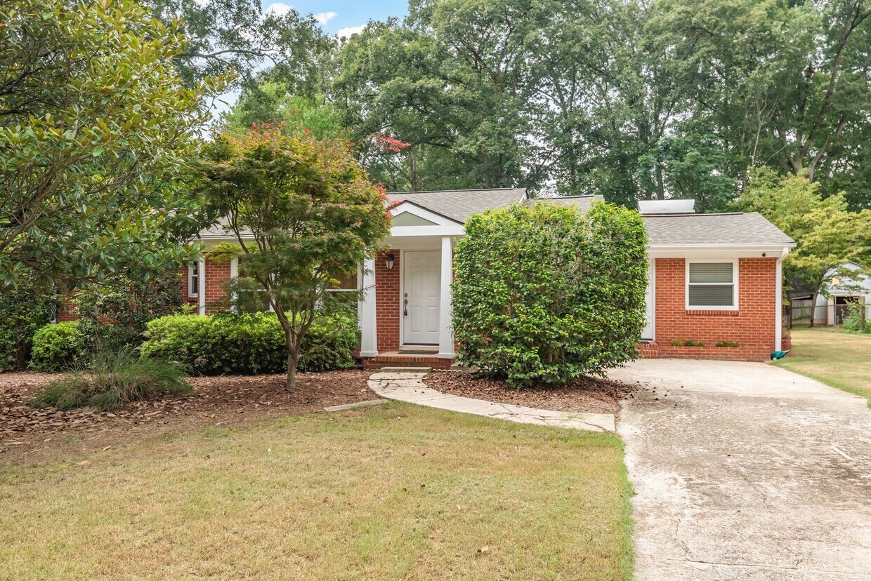 Primary Photo - Charming 3-Bedroom Ranch in the Heart of R...