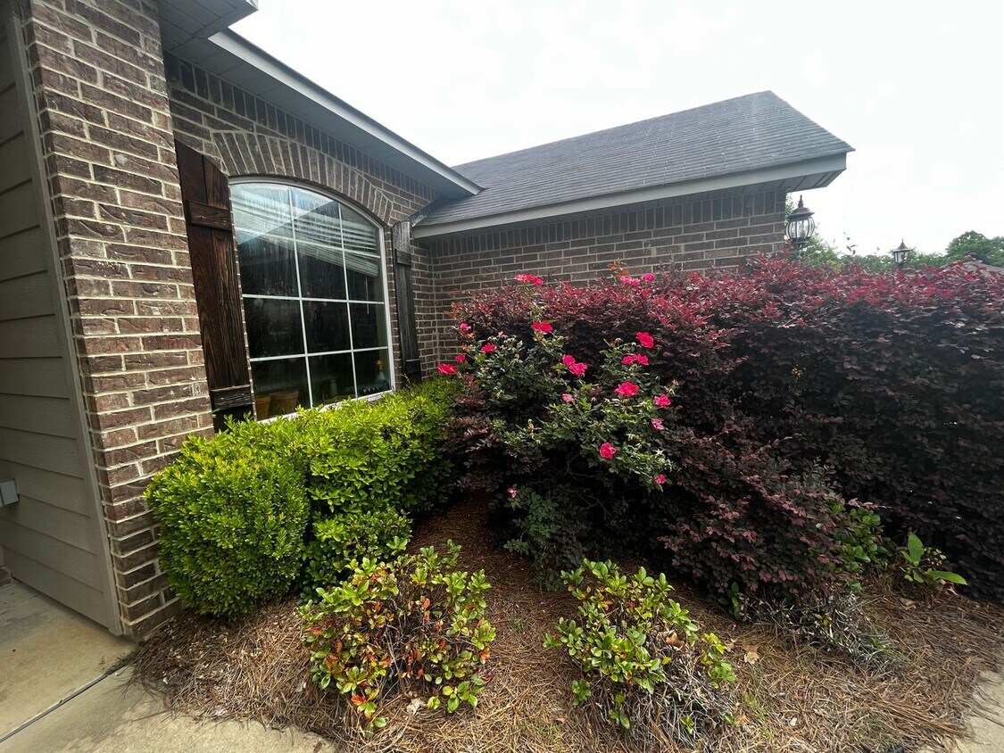 Primary Photo - GATED COMMUNITY NEAR LSUS