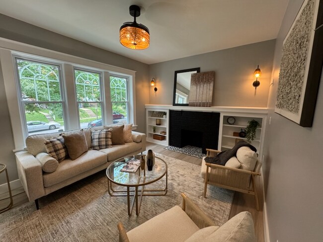 Foto del edificio - 5230 Bancroft Ave