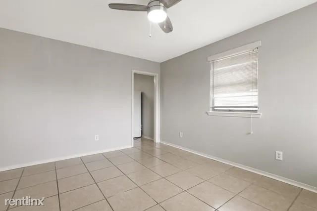 Foto del edificio - 2 br, 1 bath Duplex - 4822 Dodt Avenue 4824