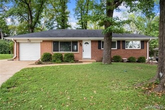 Building Photo - 9731 Twincrest Dr