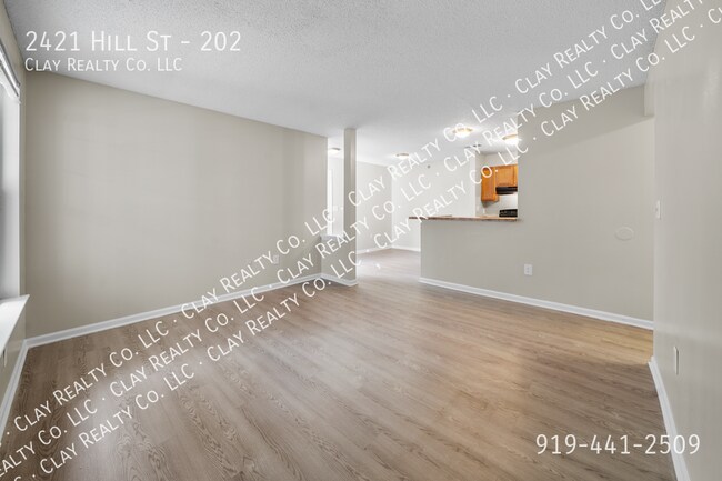 Foto del edificio - 2421 Hill St
